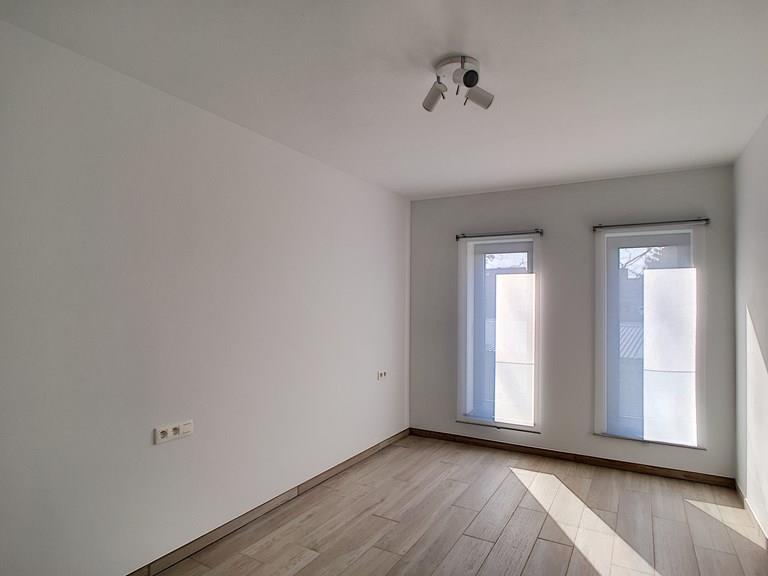 Bekijk alle afbeeldingen van Bloesemhof en meer